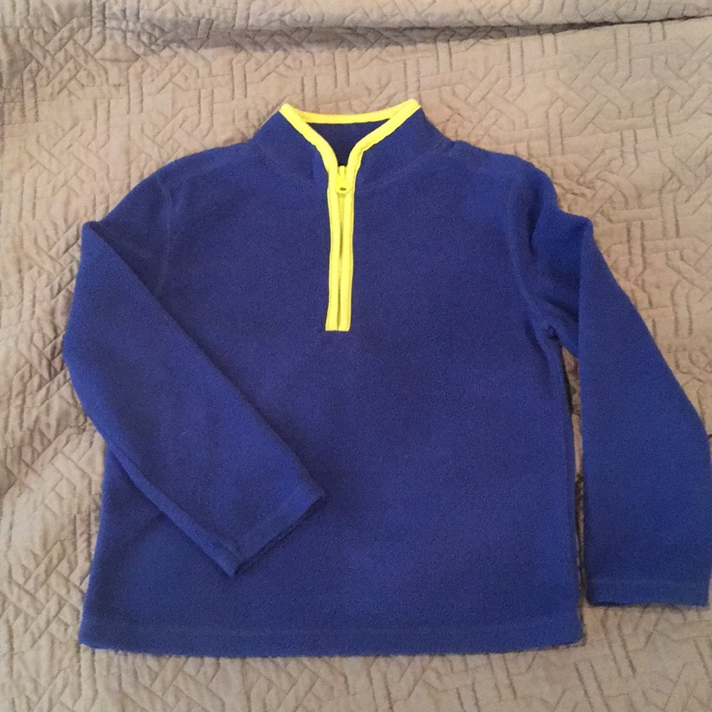 Pull over with zipper